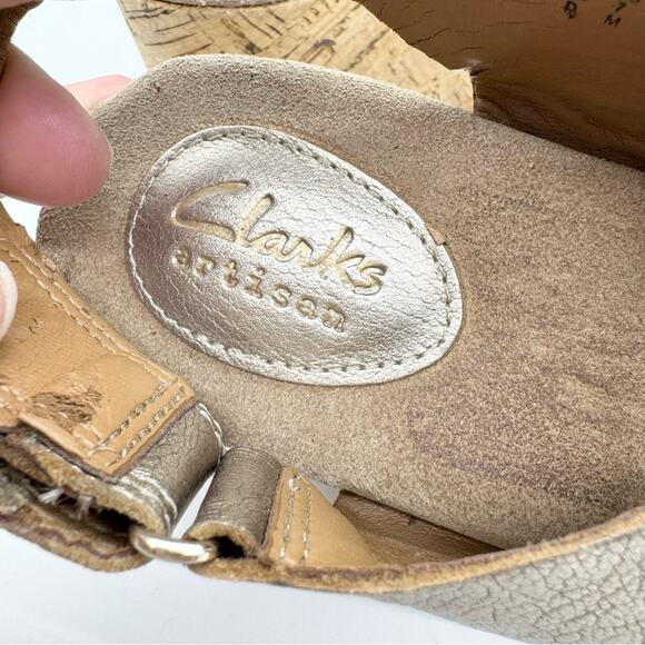 CLARKS Caslynn Diem High Heel Wedge Sandal Gold Metallic Size 7 Office Dressy - Picture 14 of 14